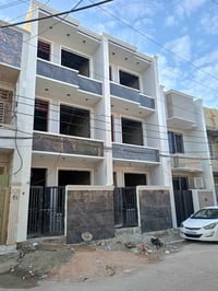 مشتملات عدد اثنين للبيع بناء جديد المساحه 50 مع كافه الخدمات الموقع حي...