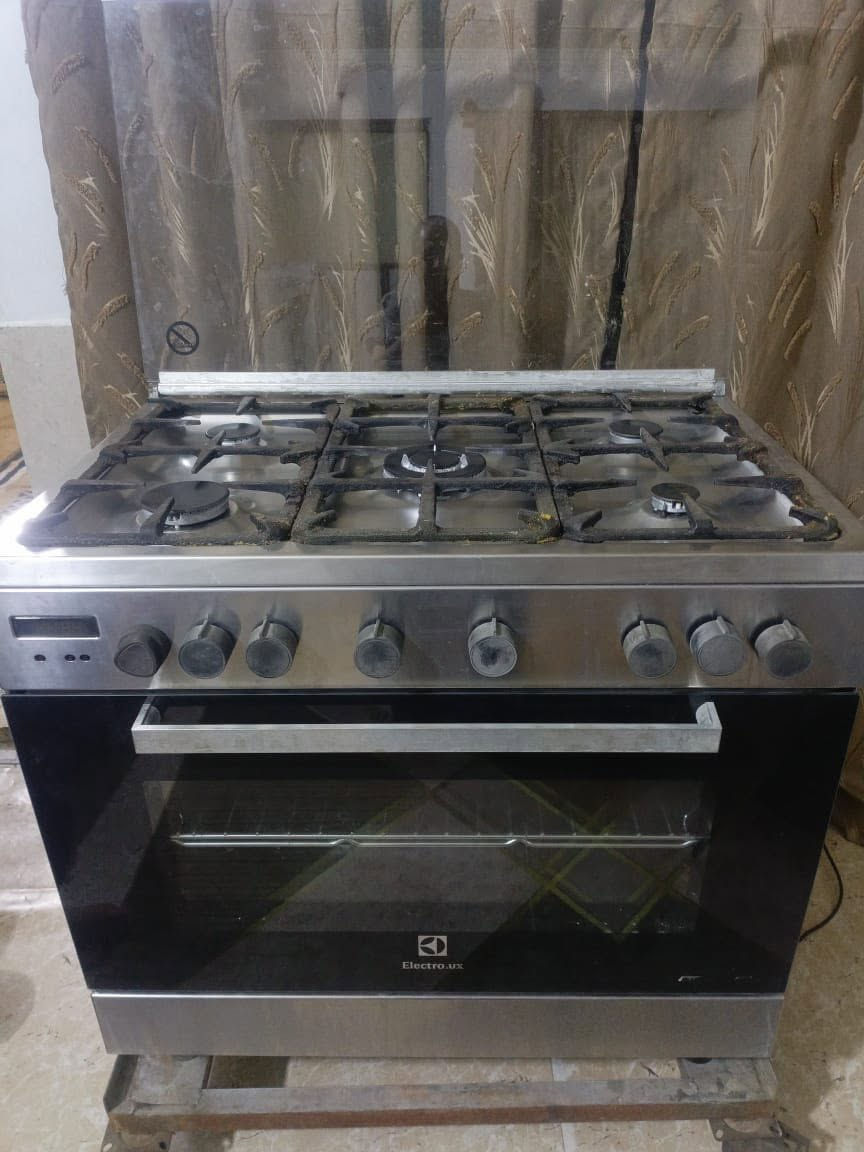 طباخات ايطاليه باله كويتي بلاد شرط الفحص والنضافه عنوان الزبير متوفر توصيل جميع المحافضات اللاستفسار ***********
