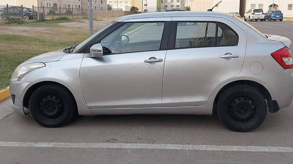 للبيع مراوس سوزوكي سويفت موديل 2014رقم بغداد ***********
سوزوكي سويفت ياباني موديل 2014 
سيارة جاهزة من كل النواحي 
كير محرك تبريد صدر كلة ابلادي جديد 
مواصفات عادية معروفة 
كير اوتماتيك تحكم استيرن جام اوتوماتيك
سيارة عمليه و ناعمة مصرفها كلش قليل 
مكفولة من كل النواحي اي ضربة ما بيها 
صبغ عام فقط بدون معجون وتعديل تغير
لاون رقم بغداد دولي سنويه هز كل جديد 
مكان السياره اربيل سعر اتصل برقم 
تفاصيل اكثر الاتصال على الارقام التالية 
***********
