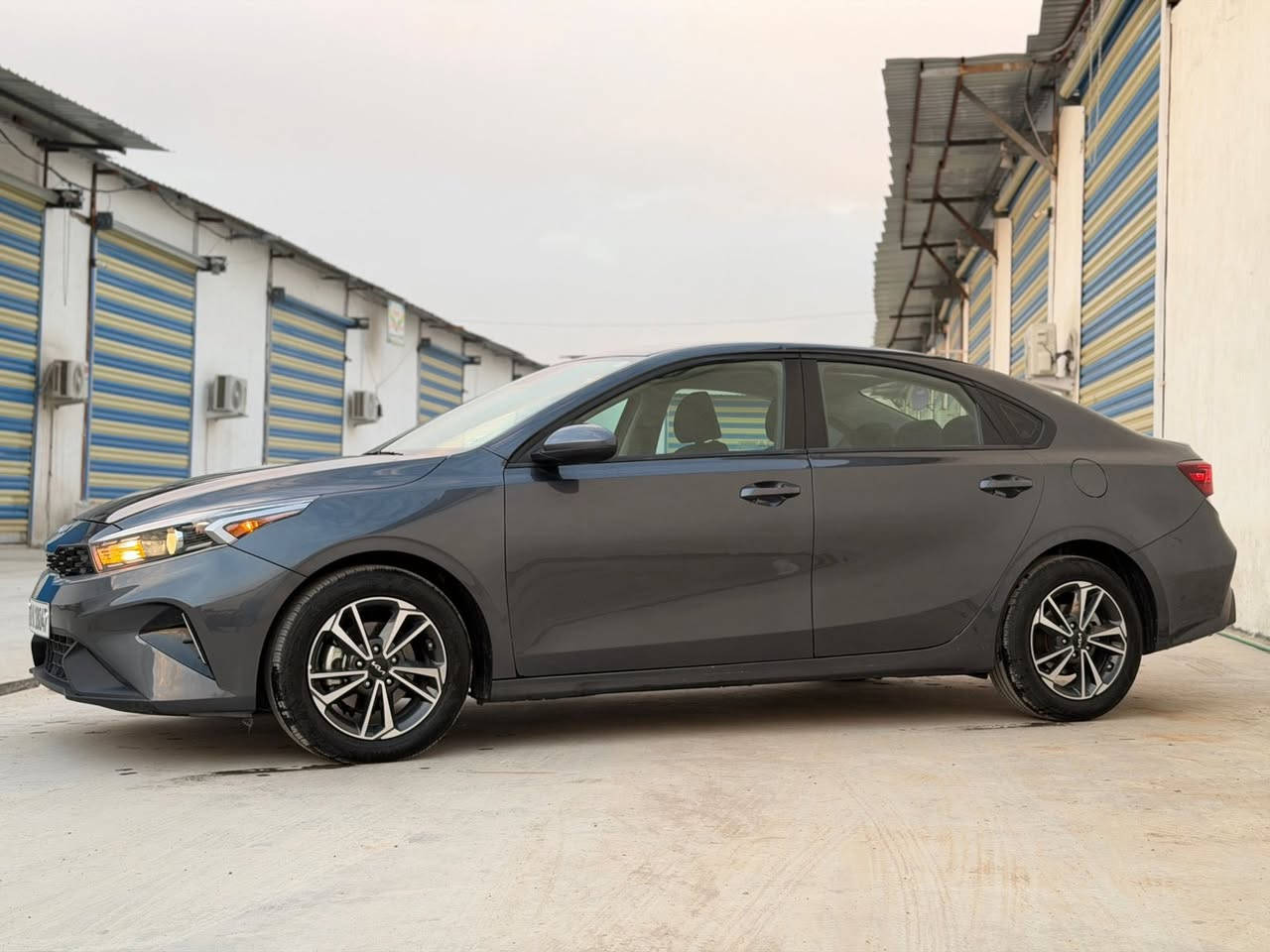 فورتي 2024
السلام عليكم فورتي 2024 حادث جانبي قطعتين صبغ
ماشية 18 الف بجم وخلفي كبس
مواصفات نص فول 
ويل كب 
شاشة كبيرة
تحكم استيرن
كاميرا امامية
كاميرا خلفية دوارة
3 وضعيات قيادة
قيادة ذاتية
مكينة 2000 دوش المرغوب

السعر 153
مكاني بغداد. چكوك
واتساب او اتصال/ ***********
