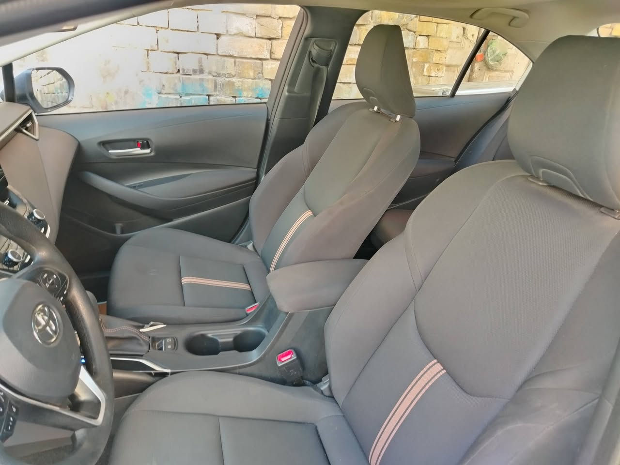 كورلا هايبرد موديل 25 فول مواصفات شكل الامريكي السياره رقم بغداد باسمي هزه جديده ماشيه 14الف 
بيها بارد باب السايق خفيف
مواصفات
بصمه
فتحه
رادارات امامي و خلفي
حساسات خلفيه
تحديد مسار
شاشه دجتل
تبريد قطعتين
سايد بريك بصمه
اوتو هولد
درايڤ مود(نورمال - ايكو - بور)
مانع انزلاق
لايتات LED
السعر 160 وبيها مجال
الاتصال على الرقم ***********
العنوان بغداد الكفاح
