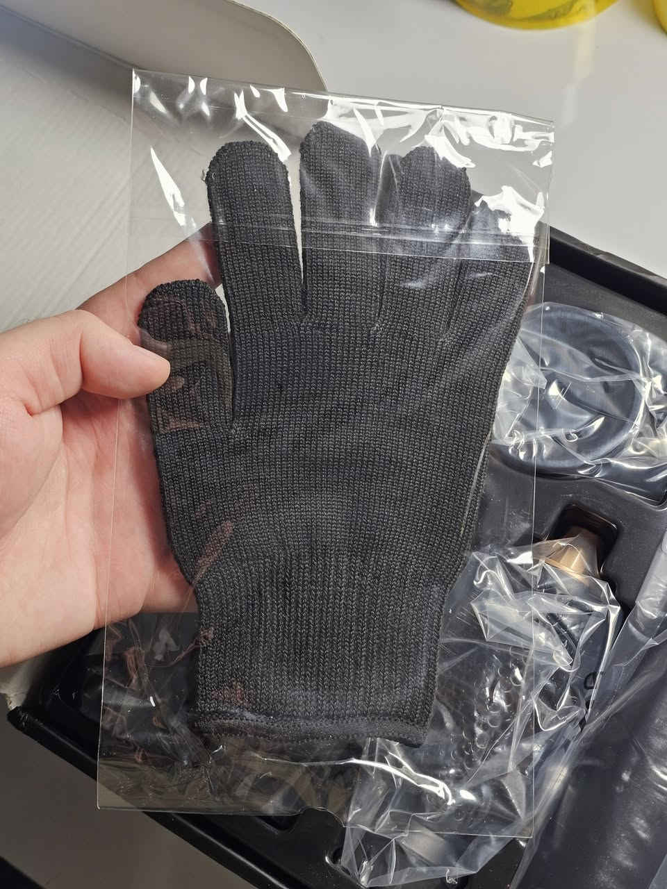 قطعة تجنن ٥ في ١ هوه سشوار و كاوية و مجفف وكفوف وكتيبات التعليم كلها مرفقة و كلشيء تردوه موجود راقي جداً متوفر قطعة وحدة فقط جديدة لوك وسعرها ٣٠ الف على أول تم


**إذا كنت صاحب هذا الإعلان وتريد حذفه لأي سبب، رجاءا أرسل رسالة إلى الدعم الفني**