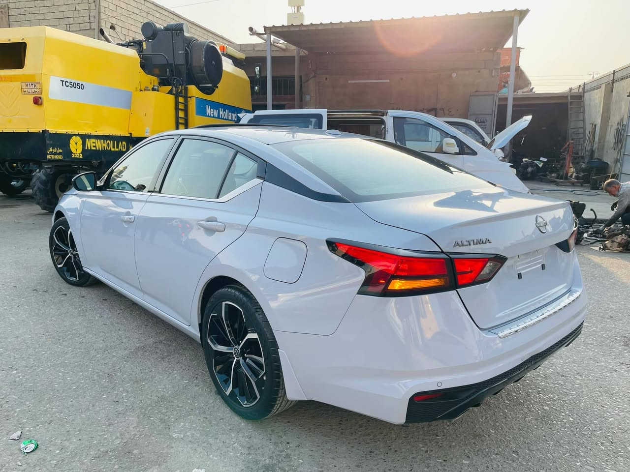 نیسان التیما 2023 SR بلاص مواصفات معروف لون ممیز سمتی 13الف ماشیە سیارە رقم  کاتی ترقم شمالیە مدە 90یوم سونر موجود صورة حادث موجود 
مكان سیارة كلار  
158 ورقة قوفل بدون معاملة
***********
