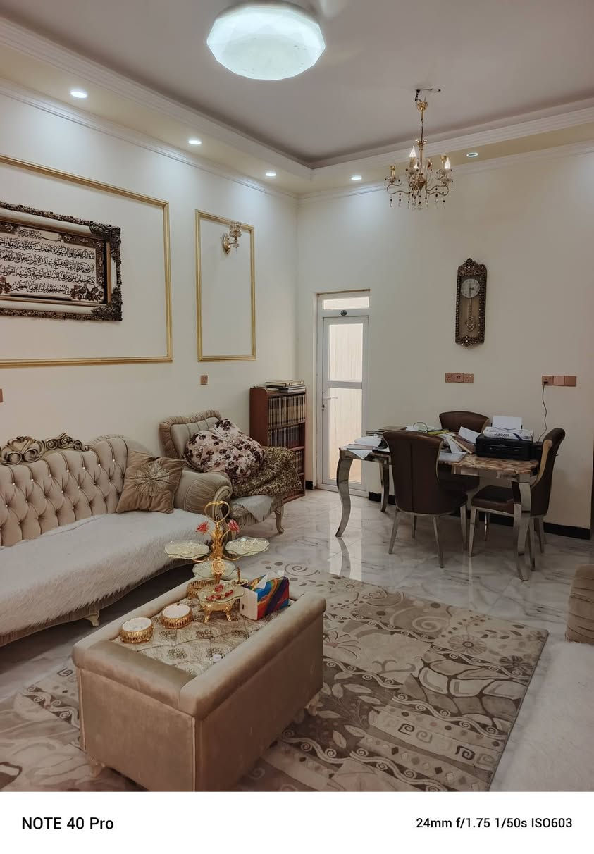 بيت للبيع دوانم المعمل ٢٠٠م قرب جامع مكية ٤غرف نوم
للاستفسار الاتصال او مراسلة الصفحة
مكتب المحمود للعقار
الكائن في تقاطع الظباط الثانية
***********
مستعدون للتصوير والترويج لكافة
العقارات اهلا وسهلا بكم
