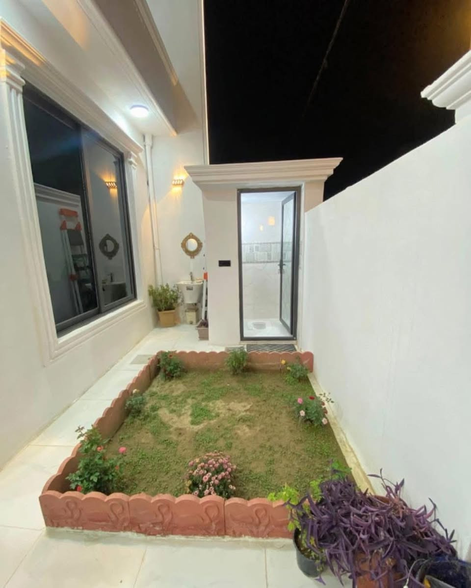 دار سـكنـي طـابقـين - حي الواسطي مقابل الغذائية

 الموقع : حـي الـواسـطي  خـلـف صيدلية الهدى 📍

المساحة : 150 م واجهة 7،5 م نـزال 20 م

اتجاه الدار قبله شـارع عريض 🛣️ 

ملاحظة الـدار يحتوي على 4 سبالت ومبردات عدد2 دكت كبيره 

نوع العقار : طابو صرف تحويل مباشر ⚖️
￼

نظام دكت - مغربي - واجهه ملكي فلين - نوافذ

المنيوم - ابواب تركي - كاشي درجة اولى - دبل جام ￼

يحتوي طابقين ￼￼
الاول : كراج - استقبال - مطبخ حار وبارد - هول - 
غرفة نوم عدد 2- مجموعتين صحيات 
الثاني : غرف نوم عدد 3- هول كبير - صحيات
••••••••••••••••••••
للسعر علق بـ (تم او السعر ) ليصلك برسالة عبر الخاص تلقائياً ✉️
••••••••••••••••••••

نستقبل كافة عروضاتكم وطلباتكم 🏡 
لبيع - وشراء - وتأجير العـقـارات 

ملاحظة نتعامل بالعقارات الطابو صرف فقط 🔔
بأشراف قانوني 👨‍⚖️

مكتـــب الـــذهـــب للعـقار 
تأسس : 2004 

للأستعلام والاستفسار 
موقع المكتب : كركوك - حي الواسطي شارع اذاعة الرشيد مقابل قرطاسية دار الفجر 2 📍

***********
***********
***********
