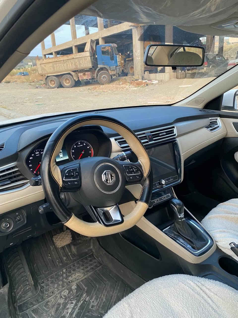 MG5 2024
 comfort

25 هەزار ڕۆیشتوە 
بێ بۆیاخ و سارد
بۆزانینی نرخ نامە بنێرە 
***********
