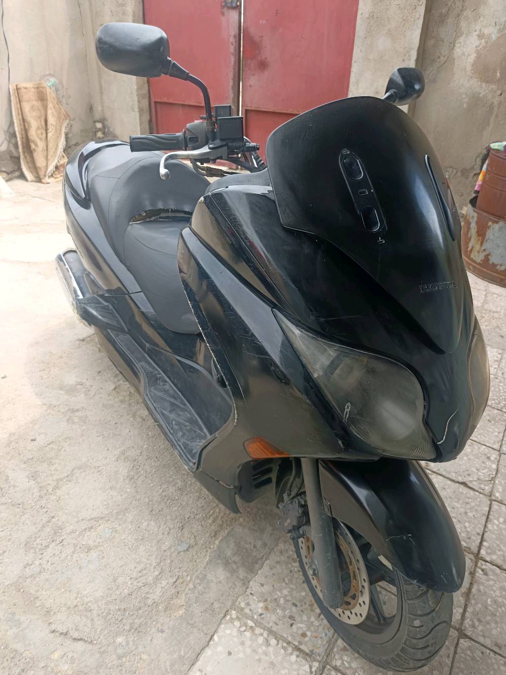 فورزه صفر 10 fm للبيع مفتوحه رايمر  حساسات كله شغاله كهربائياته كله شغاله 
سعره 800 وبيه مجال قليل ***********
مكان كوت حي الجهاد