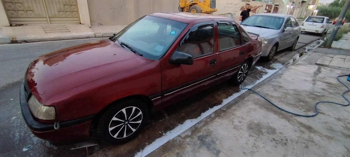 اوبل فكتره موديل 92 حجم 16
گير محرك شرط كهربائيات كلها شغاله اربع توايرجديدطخمهاجديد 

سيارة بسمي هزه جديده صارلها شهر تحويل فقط

السعر 39 $ وبيها مجال العنوان موصل جانب الايسر ***********
