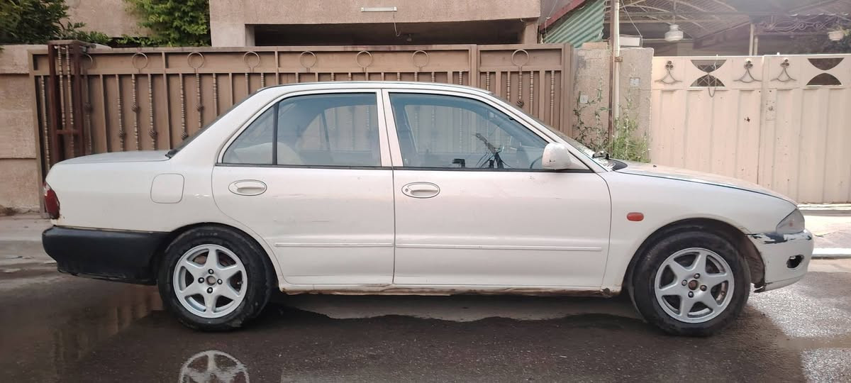 بروتون ويره 2004 للبيع 
سعر 39 ورقه بيه مجال بسيط بعد المعاينه
للتواصل  ***********
