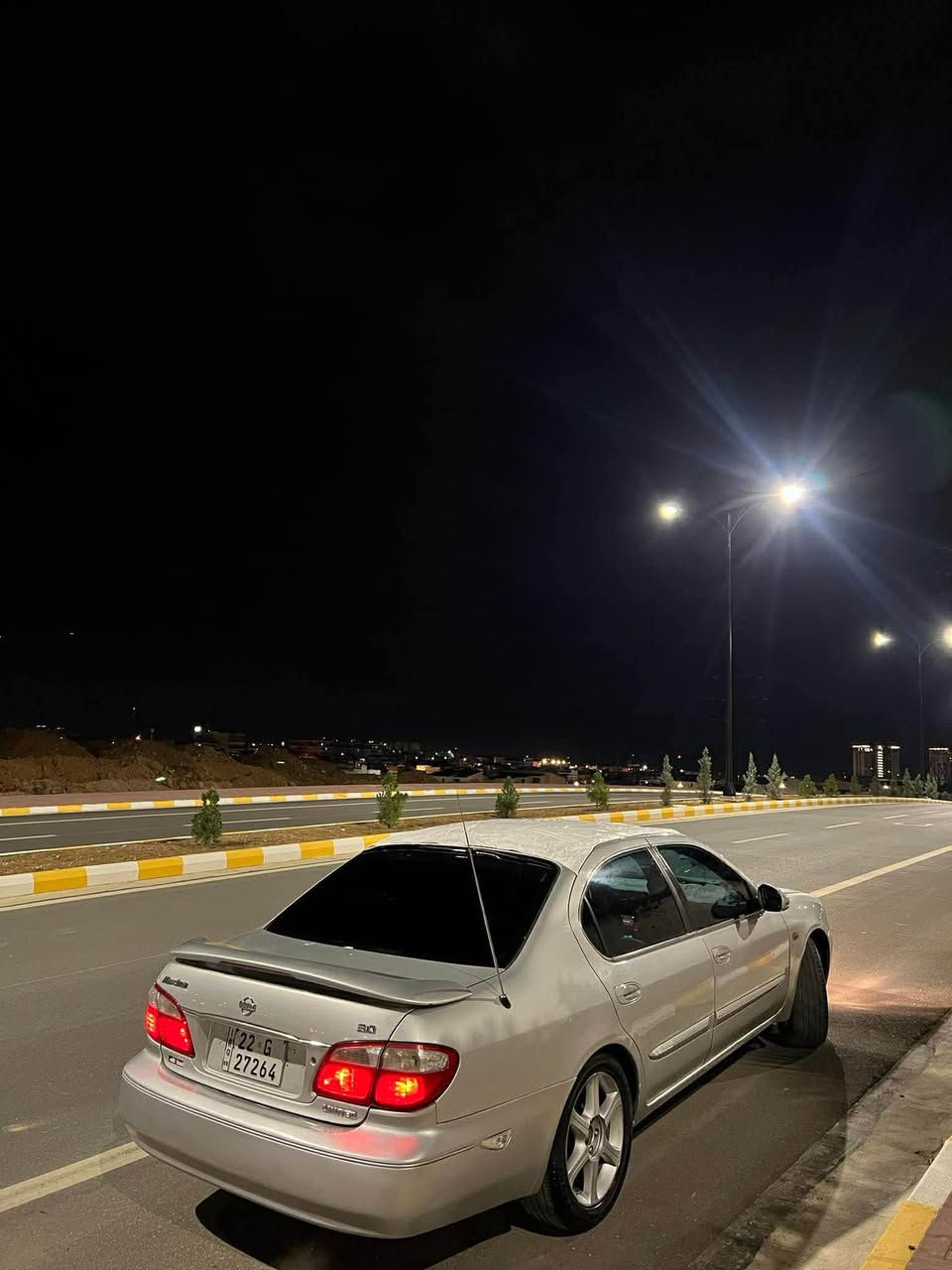 ماگزیما 2000
ڕەقەم ئەسڵی بەشەرت
سەنەوی تا ٢٧تازەیە تەحویلو خەرامە بەشەرت
گیرو مەکینە تەبرید ساردو گەرم بەشەرت
سەیارەکە ٤تایەو ویلی لۆکم سەرخستوە ئەو ویلانەی لەسەر نیە هەموو گیانی بەشەرتە 
١٥رۆژە مەکینەی ئەوروپی دەرەجە یەکی سەرخراوە سەیارەی مالە کامل مەسرەف کراوە جەمەلەقی سەکن لیدراویکی هەیەو تەواو سەیارەکە لەسەر جوانی عام پەمپ کراوە دەعمی قورسو وەرگەراو نیە 
٦٢گەلا مەعامەلە
گۆرینەوە ئەکەم لەسەر دلگرتن
سلیمانی *********** السليمانية, العراق
