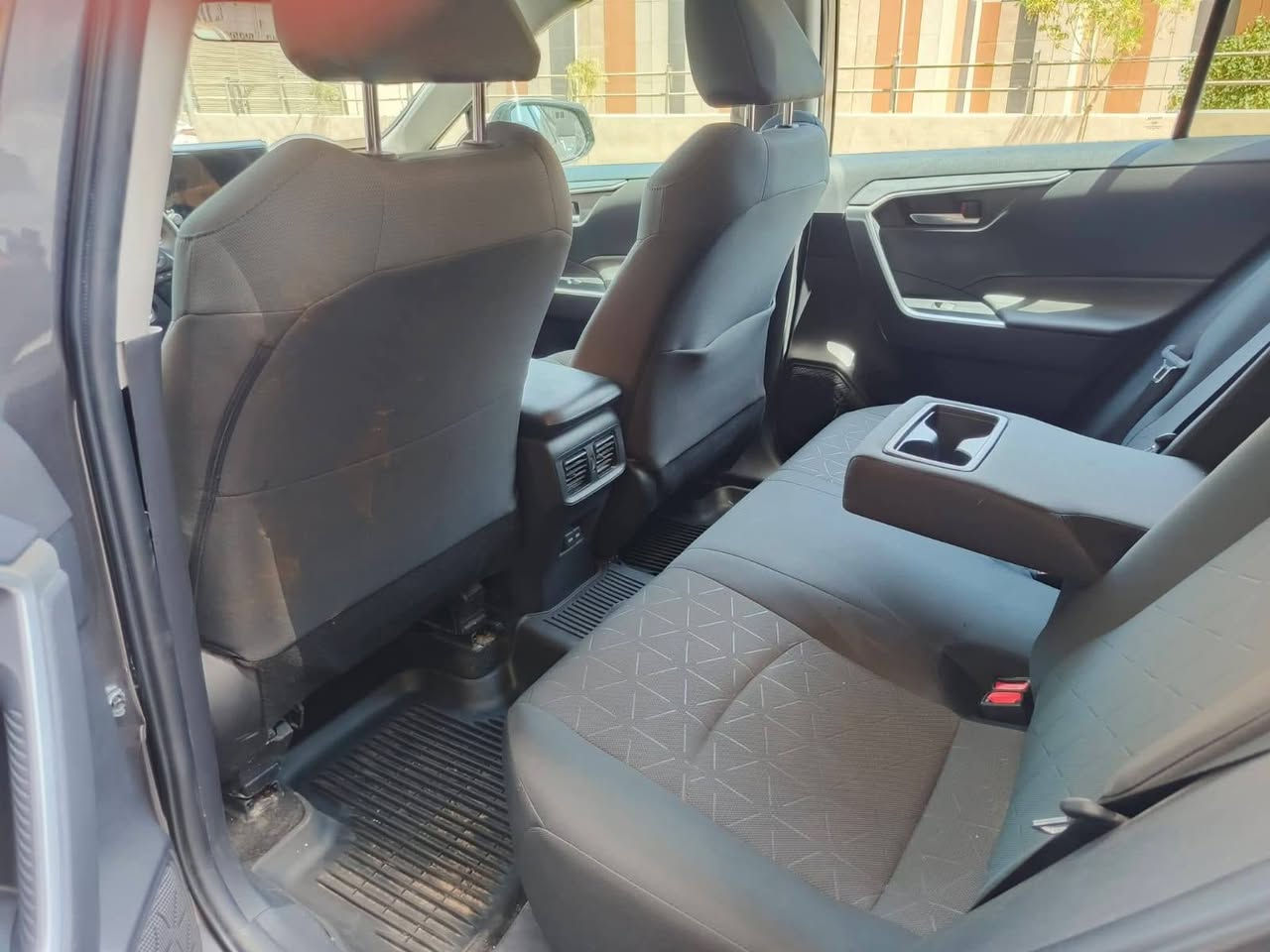 ‏
راف فور 

موديل 2023

فول مواصفات 
xle
تحكمات ستيرن

رادار امامي

رادارات جانبية 

كشن كهرباء 

تدفئة كشن وستيرن

تبريد قطعتين 

اوتو هولد

اوتو ستوب

ماشية 13

3وضعيات قيادة 

3وضعيات مناخية للقيادة 

محرك 2500 اربعه سلندر

كير 6نمر 

رقمتها بايدي اربيل 

السعر 215 وبيها مجال للطيبين 

للاتصال ***********
