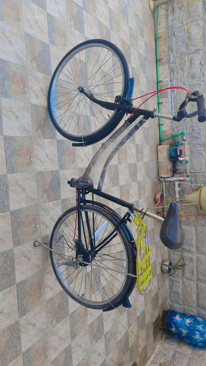 باسكل عبد الحليم حجم 26 لبيع  مكانو موصل ايسر الساده وبعويزه  🌗السعر 75 وبي مجال تحياتي لجميع رقمي ***********
