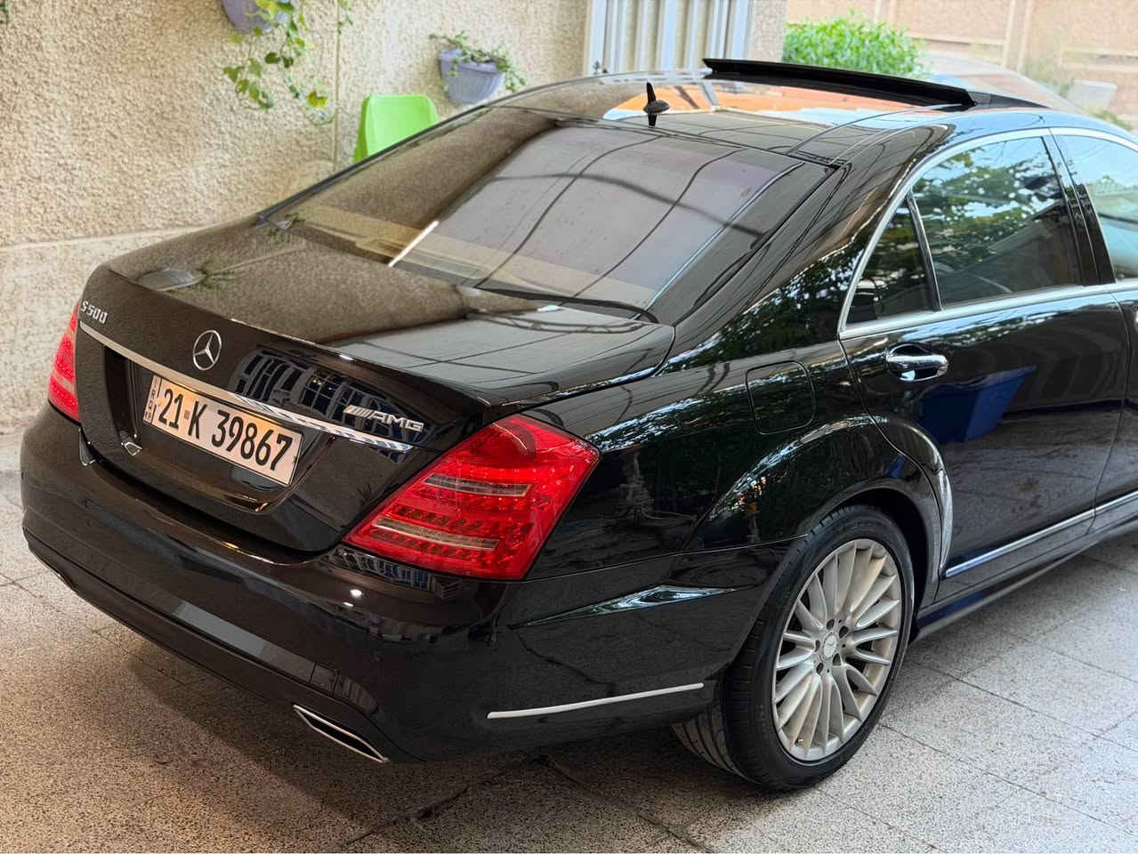 مارسيدس S500 موديل 2006 وارد خليجي 
ماشية 150 الف كيلو استخدام قليل جداً 
باب طويل 
ناظور ليلي  
بانوراما
داخل صحراوي
كشنات تدفئة وتبريد ومساج وخزن VIP
فول بردات كهرباء
جكات 
شاشات خلفية
فول تحكم خلفي
صندوك كهرباء
ويل عين الشمس حجم 19
مكينه 8 سلندر بشرط
مكان السيارة بغداد
السعر 210 مجال بسيط
كفاله من الصبغ والحادث  
للاستفسار : *********** بغداد, العراق
