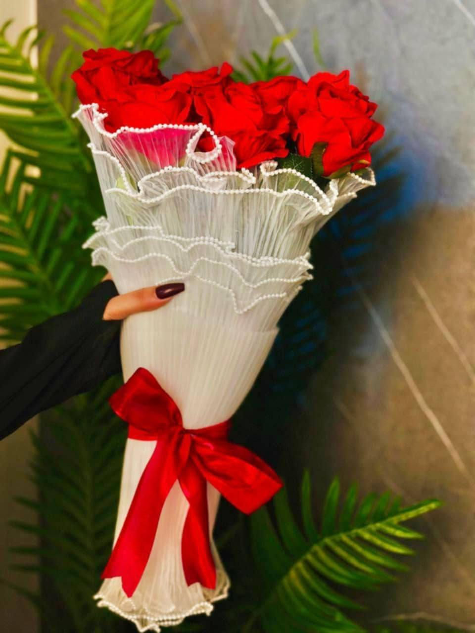 اجمل بوكي ممكن تشوفوها بمناسبة الفالنتاين 🌹🦋❤️

الورد لغة لا تفهمها إلا القلوب المحبة.. واليوم حبيت أهدي لقلبي قطعة من الجمال تشبه روحها. كل عيد حب وإنتِ النبض اللي يحييني ❤️🌹🦋.
بين رقة الورد ولمعة الفراشة، ضاعت كل كلمات الوصف.. كل عام وحبنا يزهر وما يذبل أبداً 🌹🦋💎
بين حُمرة الورد ونعومة الفراشة، حكاية حب ما تنتهي.. أقدملك قلبي قبل هديتي ❤️💍"

مع كارت عبر بهدية تحچي عنك 💌

سعر البوكي ٢٢الف
🚘يوجد خدمة توصيل لجميع محافظات العراق ٤ الاف🚘


**إذا كنت صاحب هذا الإعلان وتريد حذفه لأي سبب، رجاءا أرسل رسالة إلى الدعم الفني**