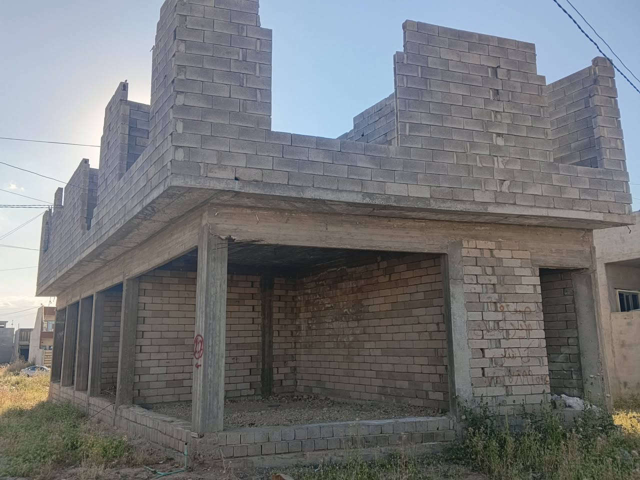 عماره ركن للبيع غرفة التجارة مقابل التعليم الثانية
المساحة ١٢٠ متر اتجاه قبله شروق تحتوي على ٤ محلات وشقة ١
 
عقارات الحيدر : شارع تلكيف بعد تيم مارت 
نستقبل جميع العروضات السكنية والتجارية 
للأستفسار و التواصل اكثر الاتصال على الأرقام الاتية 📞
***********
***********
