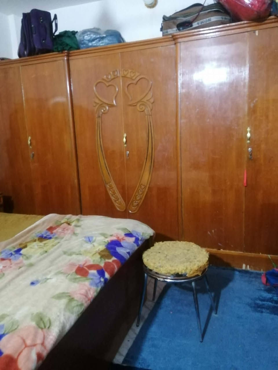 بيع مستعجل مكان نجف تسكام نظيفه ميز مرايه مابيه ب350 وبيه مجال


**إذا كنت صاحب هذا الإعلان وتريد حذفه لأي سبب، رجاءا أرسل رسالة إلى الدعم الفني**