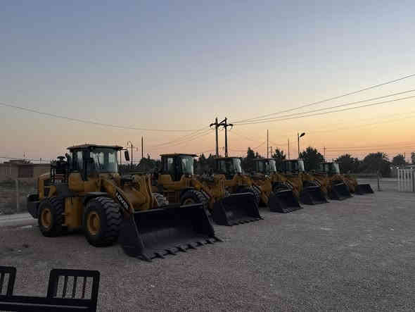 بسم الله الرحمن الرحيم     
تعلن شركة الروان الجنوبية الوكيل الحصري لشركة LOVOL في العراق 
عن وصول شفلات موديل 2026 من نوع لوفول (LOVOL) فخر الصناعه الصينية ذات الجودة والمتانة والتقنية العالية صنعت خصيصاً للأجواء الخليجية الحارة وبضمان 3000 ساعه عمل وبأسعار مناسبه جداً  
الأحجام:  920-936-946-955
بمواصفات
 1-مقصوره داخلية حديثة  تحتوي على تبريد امامي وخلفي 
2-كيلة حجرية 
3-محرك دويز تبريد ماء - ومحرك شتاير 
4-ناقل حركه سرعتان
5-كامره خلفيه
6-كشافات LED
7-نضام تنقيه الهواء بلزيت
8- ستائر اماميه
9-جهاز حمل الأشجار 
ومواصفات اخرى عديدة

وتتوفر قطع الغيار لمختلف الشفلات الصينية

العنوان :الديوانية-طريق الدغارة-الشارع العام مقابل تقاطع زبيد 
للاستفسار : *********** -***********
