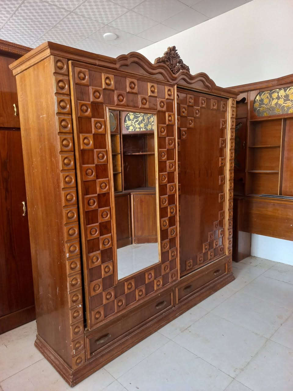 كنتور صاج عراقي سلايت للبيع العنوان الرمانه قرب الجسر للاستفسار الاتصال على الرقم ***********
