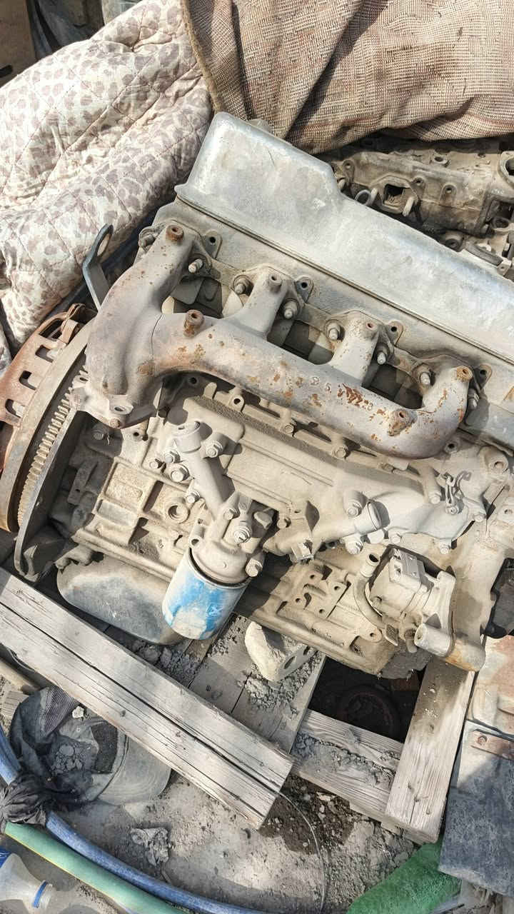 سلام عليكم مكينه هونده اللبيع
رقم الهاتف ***********
