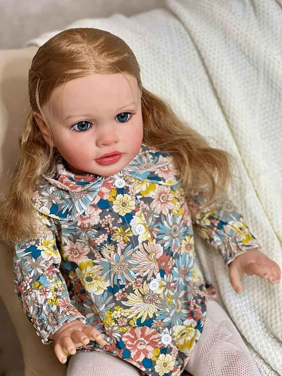 "مو مجرد لعبة…
هاي دبدوبه 🧸ضخمه 
✨ لعابة سيليكون ملامح حقيقية تخطف القلب 💗
🎁 أفضل هدية نجاح
تدللين بيها بنتچ أو حفيدتچ
وتخلين فرحتها غير شكل 💫
ناعمة جداً – تفاصيل دقيقة كأنها طفل حقيقي 👶
👁 عيون زجاج لامعة
💇‍♀️ شعر مزروع بصيلات حقيقية
📦 متوفرة أحجام مختلفة
🚚 توصيل لكل العراق
إذا تريدين هدية تبقى ذكرى حلوة ومميزة…
هاي الاختيار الصح 🤍
📩 راسلينا دايركت للحجز"
✨
إشارة الأصدقاء


**إذا كنت صاحب هذا الإعلان وتريد حذفه لأي سبب، رجاءا أرسل رسالة إلى الدعم الفني**