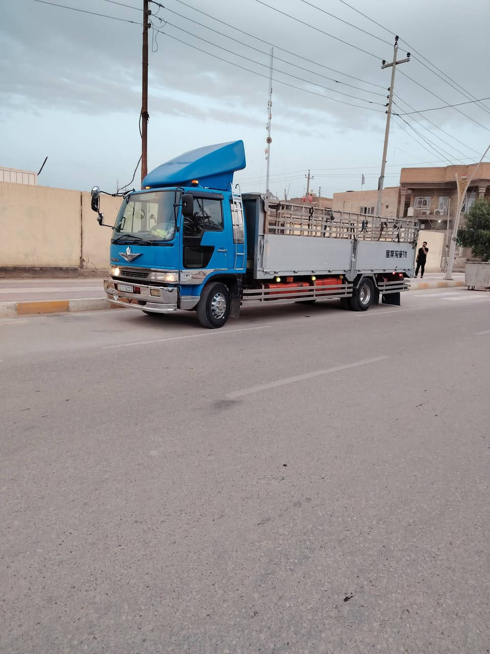 السلام عليكم هينوا انكر للبيع محرك 80عادي لاتبخير لاتنقيص بلاد سياره جهاز للعمل مكان ناصريه سوق الشيوخ رقم ***********
