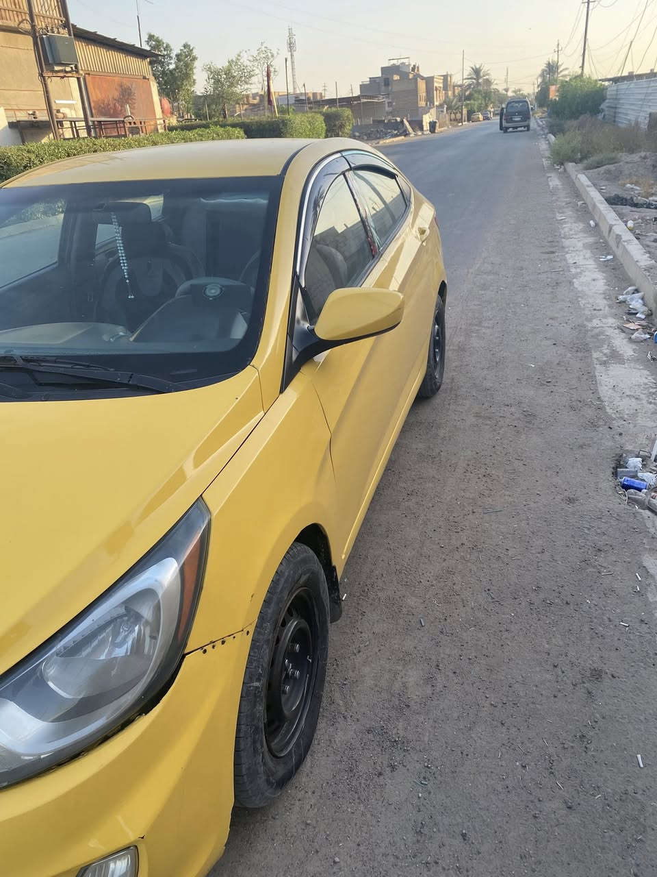 السلام وهليكم اكسنت وارد امريكي موديل 2012 حادثه جاملغ وباب  بدون دواخل كير ومكينه جدد تبريد  ثلج مصفره هيئه وغرامات رقم بغداد السياره جاهزه من كلشي السعر 85 
***********
