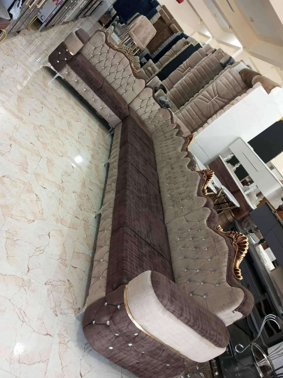 معرض ابو عبدالله للاثاث المنزلي 🔥 🫡
تم وصول وجبه جديده بموديلات جديده وشرط بلاويد اسود  واسعار ما تلكها يم غيرنا قماش كله شر تركي مبطن درجه اولئ 🔨✌️ 😎
متوفر كادر خاص لاخذ لقياسات حسب لمساحه وعدد لمترات عنوانا الوحيد تكريت الديوم مقابل مطعم المذاق بلقرب من اسواق الزوبعي للاستفسار خاص او اتصال ***********متوفر وتساب وخاص🚕💁‍♂️
