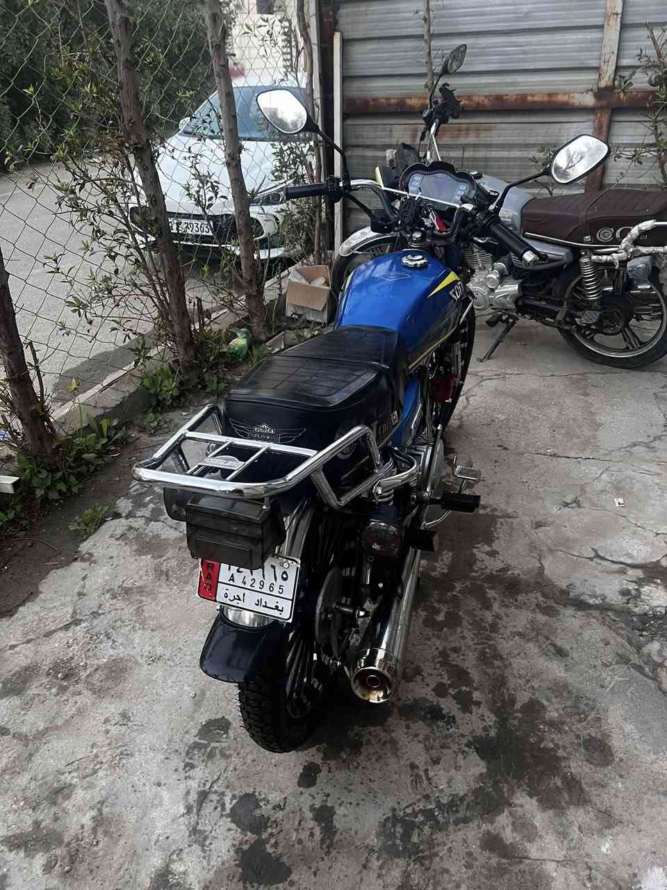 سلام عليكم دراجه يرانيه ٥ كير 2025 مكينه ٢٠٠ cc ماشيه اقل الف دراجه جديده شغاله من طول للطول مكاني بغداد جديده سعر ٨٥٠ الف بيه مجالي ***********
