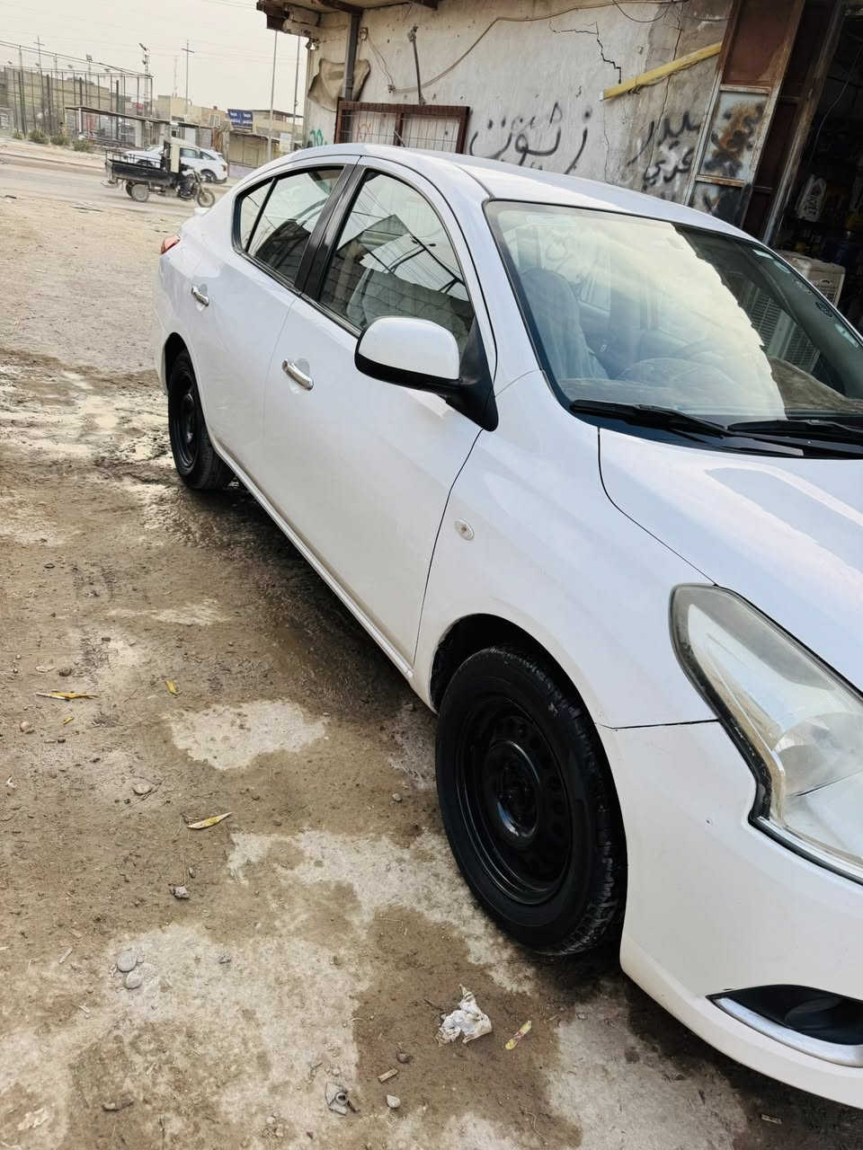 السلام عليكم نيسان هندي مديل 20 السياره كفاله لا فتح لا ضربه ولا شي مكان بارد صغير بس بسم شركه السياره جديده مكينه كير حداده تخم تاير جديد سنويه توهه صاقطه  تريد وكاله تريد تحويل خادم مكاني النجف الكوفه السعر106وبيهه مجال ***********
