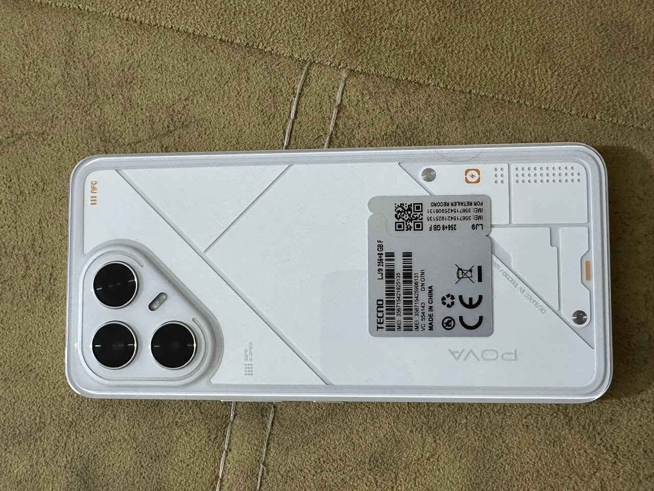 بوفه 7 فول نضافه بدون ملحقات (السعر 300 ) ***********)
