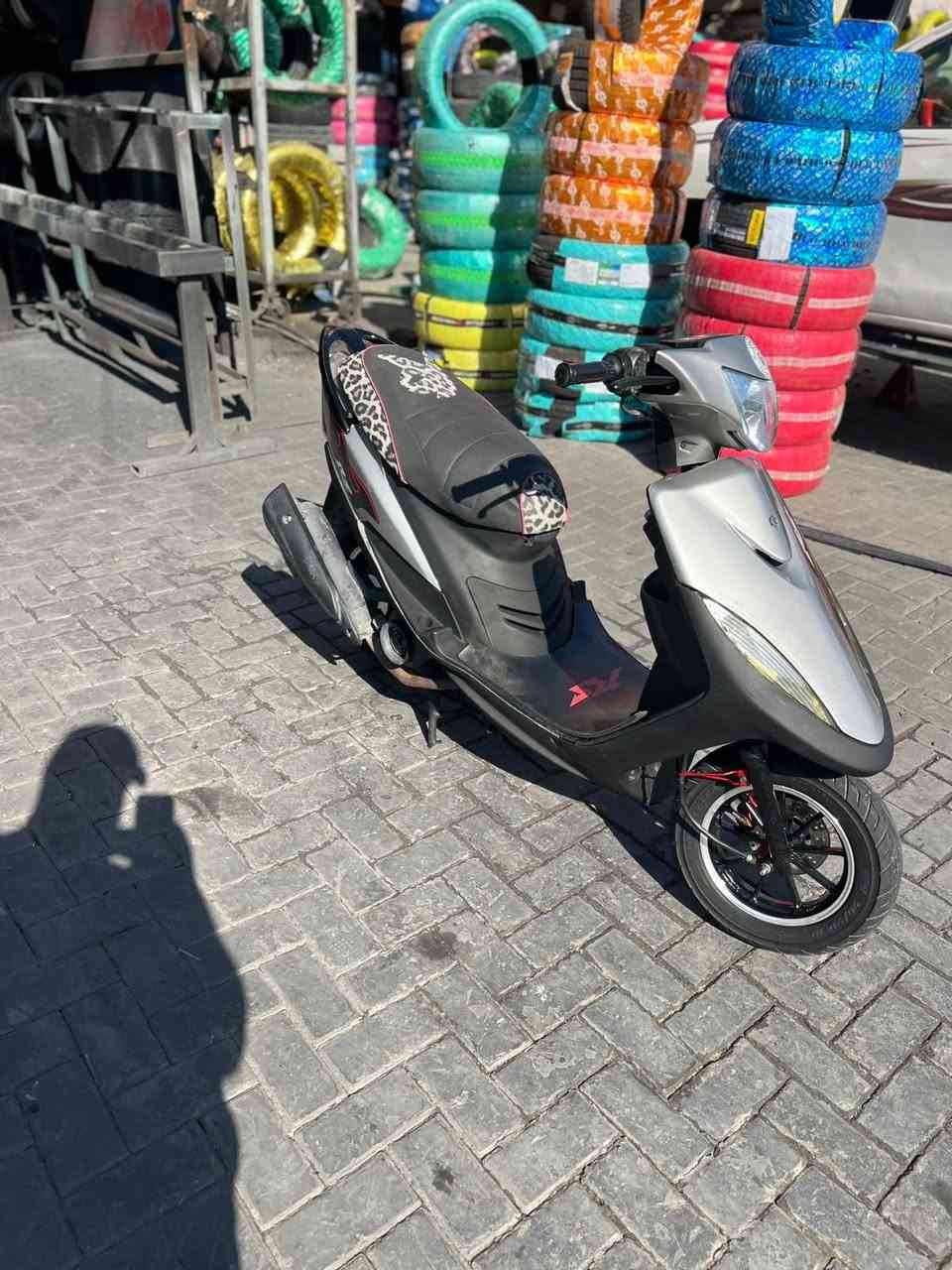 ماكس رياضي بوشه 55 مكينه مكفوله وكله جديد ورمبه كلشي ممبدل بيها 
بس الكفرات صبغ جديد 
العنوان. بغداد البياع 
السعر. 750 الف
الرقم. ***********
