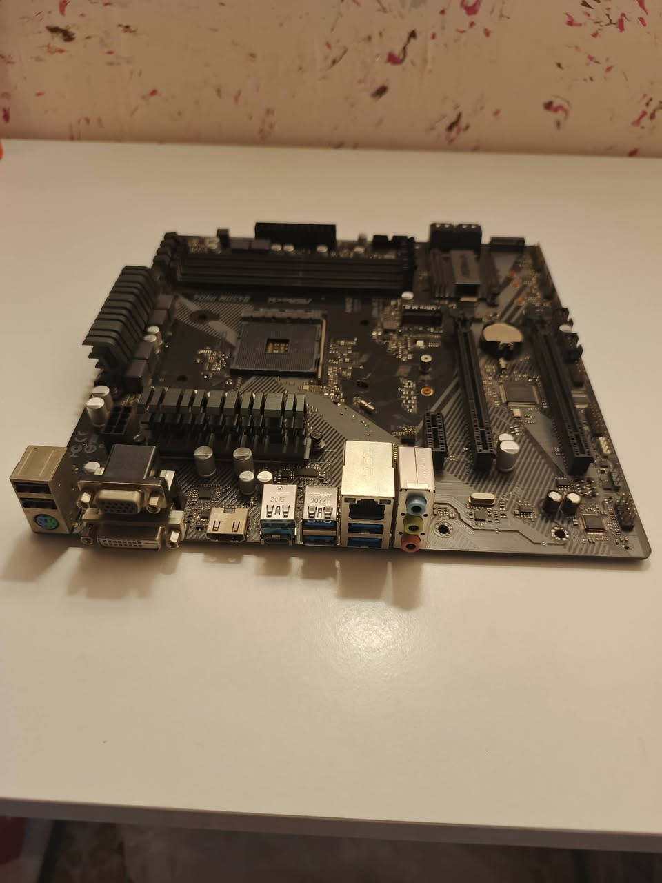 ASRock B450 Pro4 R.2 
السلام عليكم بورد نضيف حيل شغال شرط الفحص والضمان راسلني خاص


**إذا كنت صاحب هذا الإعلان وتريد حذفه لأي سبب، رجاءا أرسل رسالة إلى الدعم الفني**