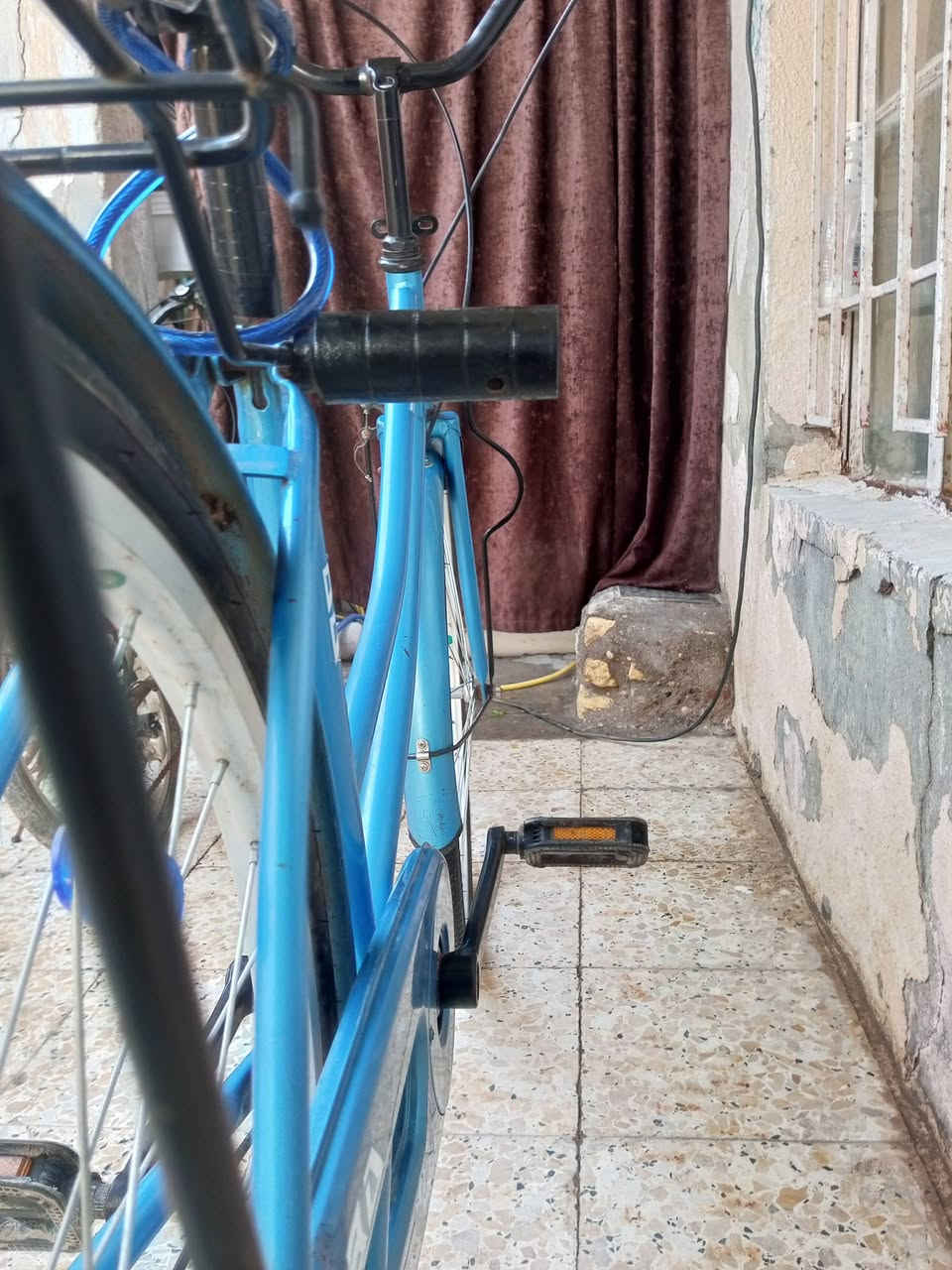 السلام عليكم بايسكل سياحي
حجم26 للبيع مديل 21 ب 115بي مجال بسيط ***********
