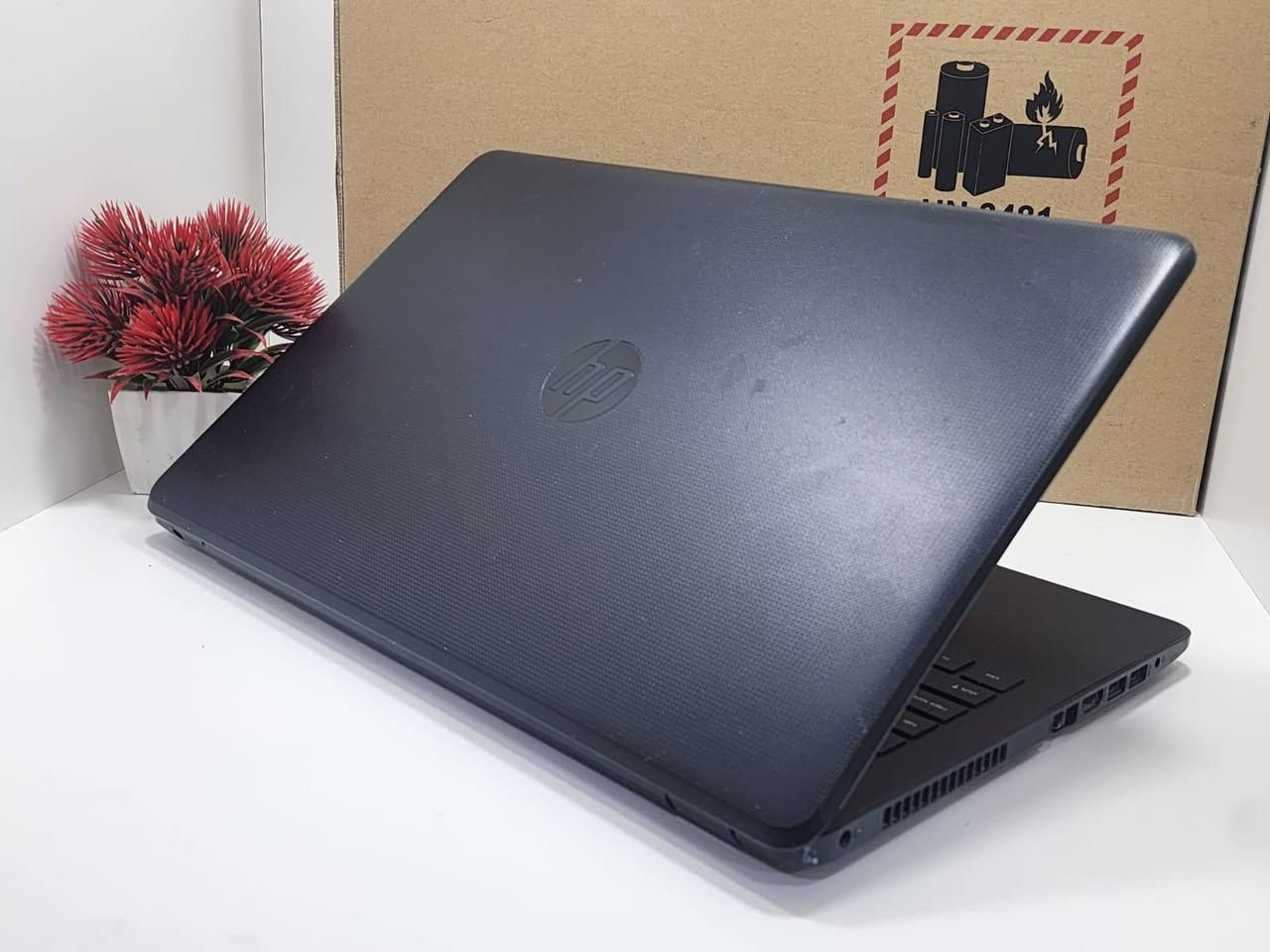 لابتوب hp استعمال خفيف جدا 

 ((مكفووول )) 

 مع جميع اغراضه للبيع 

ممتاز  للاعمال المكتبيه والتصفح والدراسه والتوجيهي والجامعات 

Intel celeron 
Ram 4 GB 
SSD 256 GB
15 6 inch  

معه شاحن اصلي/  شنته وماوس هديه 

الجهاز بحالة الوكاله 

 بسعر حررررق 120 دينار فقط
 

#لابتوب
#laptop


**إذا كنت صاحب هذا الإعلان وتريد حذفه لأي سبب، رجاءا أرسل رسالة إلى الدعم الفني**