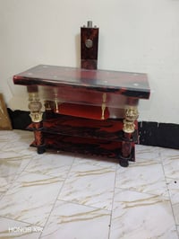 ميز • قابل تفاوض