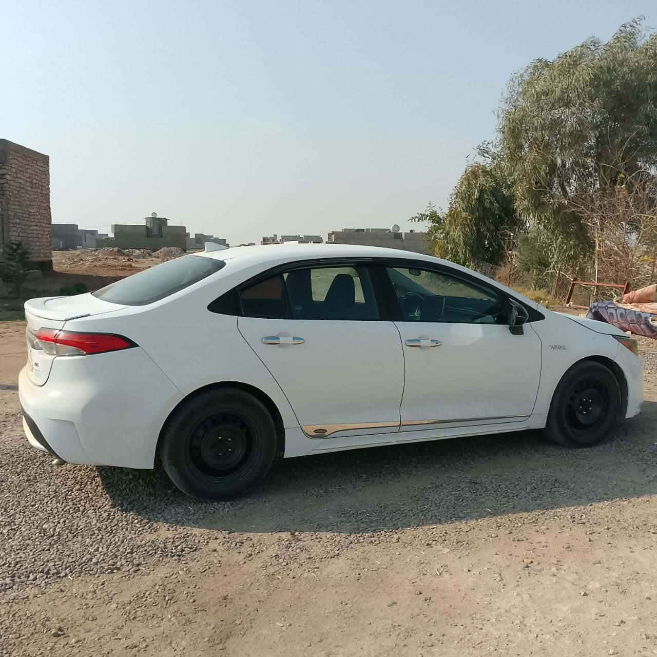 ☑️كورله للبيع موديل 2021امريكي بيه قطعتين فقط☑️ مكان☑️ السياره لانبار الشراع السعر 140 ☑️
***********☑️
