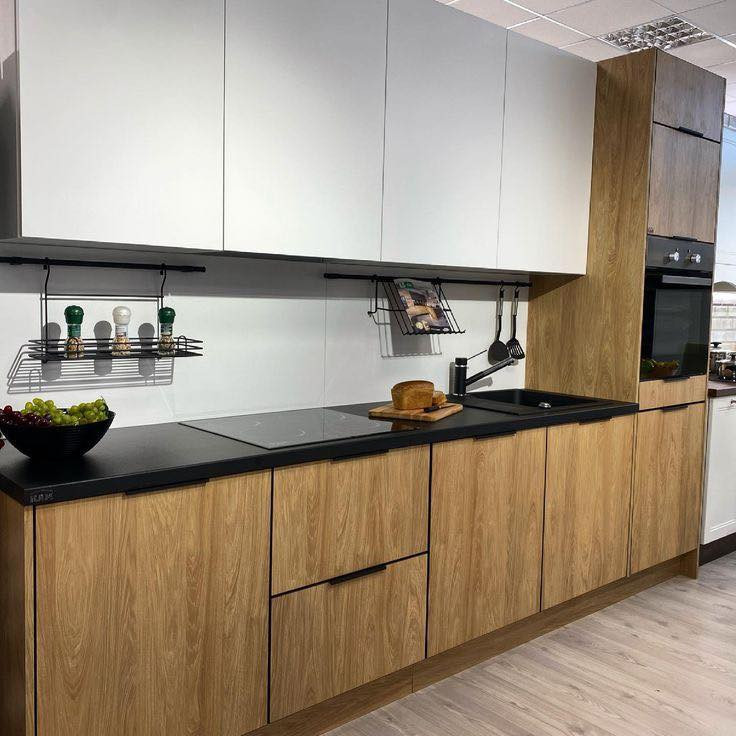 ✨تريدين مطبخ يناسب طولج و مفصل على مزاجج ✨

احنا نصمملك مطبخ على قياسچ انتي مو تصميم جاهز 👌

✅ ارتفاع المجلى والرخام ينحسب حسب طول صاحبة المطبخ حتى تشتغلين براحة بدون تعب
✅ مطابخ HDF أصلية بجودة عالية ومقاومة للرطوبة والاستخدام اليومي
✅ تصاميم عصرية وألوان راقية تناسب كل بيت
✅ استغلال ذكي للمساحات الصغيرة والكبيرة
✅ شغل مرتب وتشطيب يفرق من أول نظرة

✨ جودة عالية + سعر مناسب مقابل الجودة
✨ مطبخ عملي يخدمچ سنين مو مجرد شكل

📩 راسلينا هسه وخلي نحجز تصميم مطبخچ واستشارة مجانية
او مراسلتنه واتس اب 
***********
