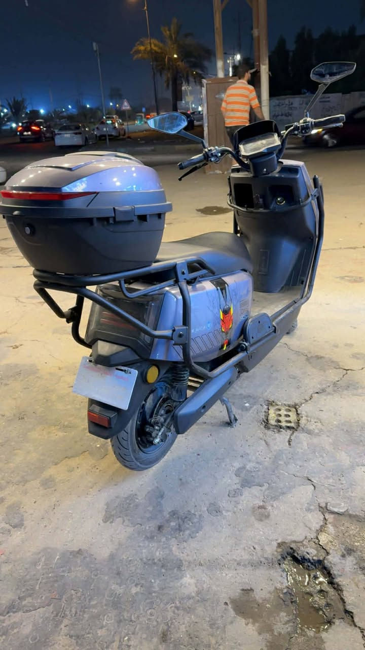 السلام عليكم دراجه شحن جديده مكاني الغزاليه السعر ٧٥٠ وبيه مجال ***********     () ***********
