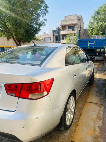 سلام عليكم لبيع كيا سيراتو م ٢٠١١ خليجي مكينه ١٦٠٠ سياره سلمانيه  بسمي رقم نكليزي هزه جديده سياره منقصها اي شي تراي كير مكينه صدر تبريد خير من لله ع فحص بيها جملغ خلفي نصه مصبوغ فقط باقي مكفول مكان بغداد الحريه مكلف بلنشر 
للتواصل ‏‪***********‬‏
