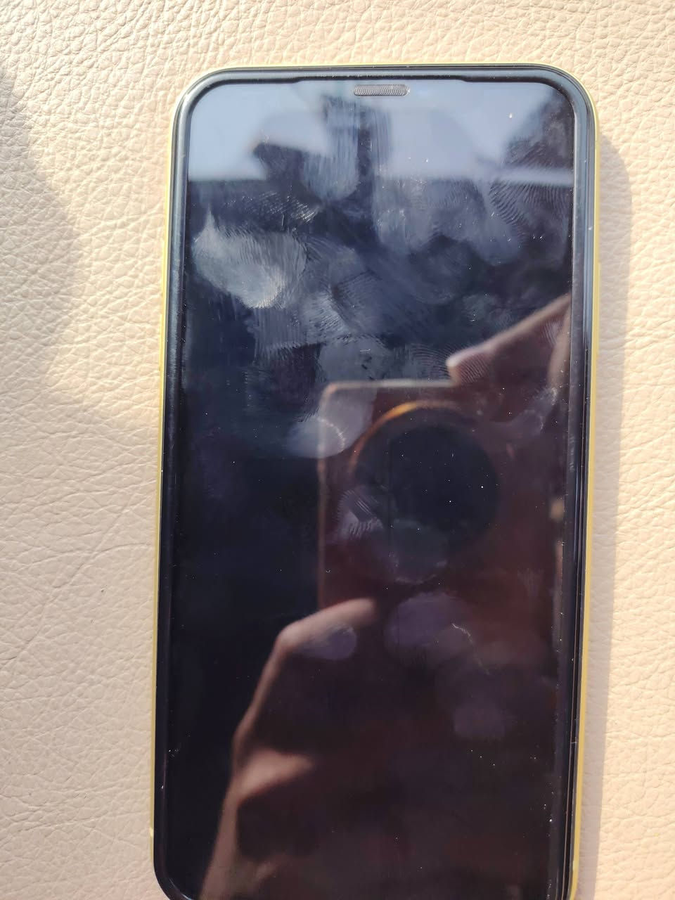 سلام عليكم 11عادي 
نضافه ميه من ميه 
الجهاز كلشي مابدل بي 
البطريه 69
الذكره 256
السعر خاص 
رقمي ***********
مكاني بغداد
