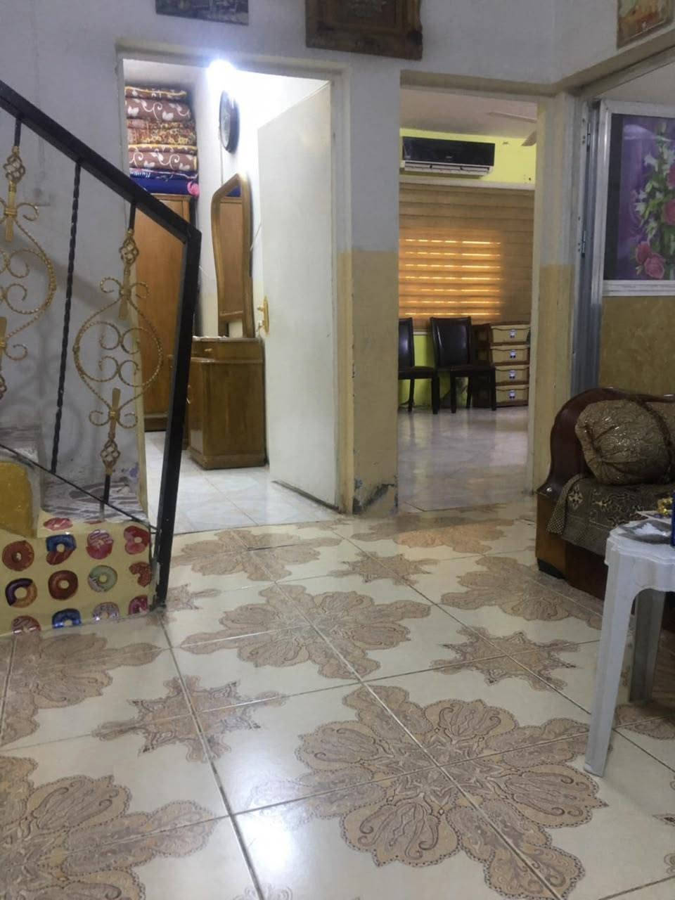 السلام عليكم
بيت للبيع ٢٠٠ متر مع ١٠٠ مفصوله كمضيف يصير مساحه كليه ٣٠٠ متر الموقع حي العسكري شارع ١١ بناء بلوك مع الصور مرفقه بالمنشور للاسفسار الاتصال***********
