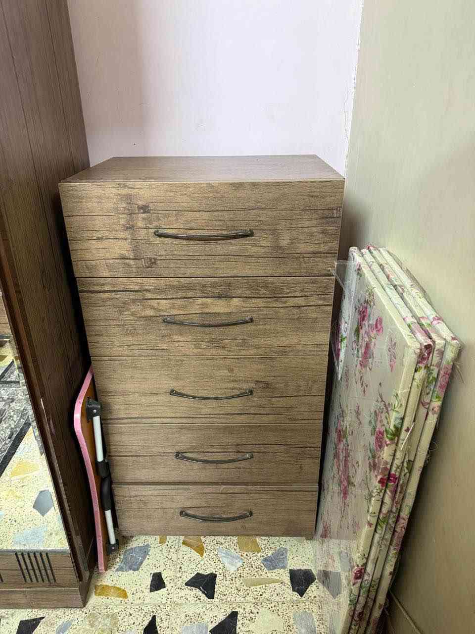 غرفة جدا نظيفة استخدام نظيف ٧ قطع متينة وعمليه تركي اصلي معاها شازلون او طابورية مكان في الشعب والسعر بي مجال بغداد, العراق


**إذا كنت صاحب هذا الإعلان وتريد حذفه لأي سبب، رجاءا أرسل رسالة إلى الدعم الفني**