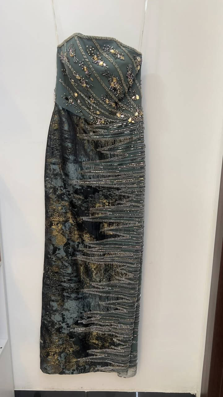 فستاني ماخذته ب٣٥٠

لابسته مره وحده  ساعتين بس 🙂 
رايدته ب٢٠٠ 
وبي مجال بسيط 
قياسه ٤٠ يرهم ٣٨ ويرهم ٤٢ لان بي قيطان ✨
التريده تتواصل انستا 
Me9_m6


**إذا كنت صاحب هذا الإعلان وتريد حذفه لأي سبب، رجاءا أرسل رسالة إلى الدعم الفني**