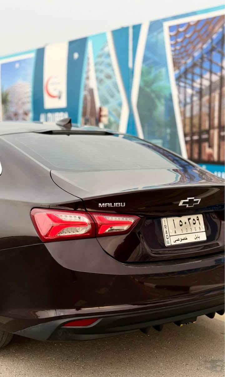 ماليبو 2021
كلين فقط كلير من امريكا 4 قطع بدون دواخل 
بدون ايرباك 
سيارة مرتبة وناعمة
المواصفات بالتفصيل:
▪️ موديل 2021
▪️ وارد أمريكي
▪️ محرك 1.5 تيربو
▪️ صرفية بنزين ممتازة
▪️ اللون كرزي مميز ✨
▪️ الشاصي والمكينة والگير كفالة الداخلية
▪️ كشنات تدفئة ♨️
▪️ تحكم بالكشنات كهرباء
▪️ شاشة لمس وسطية
▪️ تدعم Apple CarPlay & Android Auto
▪️ كاميرا خلفية
▪️ تحكم من المقود
▪️ مثبت سرعة
▪️ تشغيل بصمة / زر
▪️ مكيف قوي جداً ❄️
▪️ جميع إنارة السيارة LED (أمامي، خلفي)
▪️ نظام الثبات الإلكتروني
▪️ مانع انزلاق
السعر 113
معوقين باقيلها سنه 
مكانها كربلاء 
*********** كربلاء, العراق
