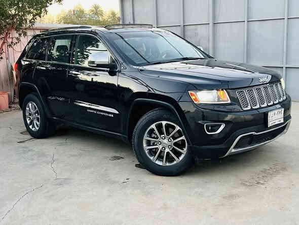 للبيع جيب شيروكي رقم بغداد موديل  2014  … لمتددد… فول مواصفات مكينه 3600 لون اسود ملكي  حادثه بسيط جدا بس حافته البنيد بدون دواخل مكفوله غير البنيد شرط من البارد والشخوط جاهزه من كولشي للاستفسار عل الرقم ***********
