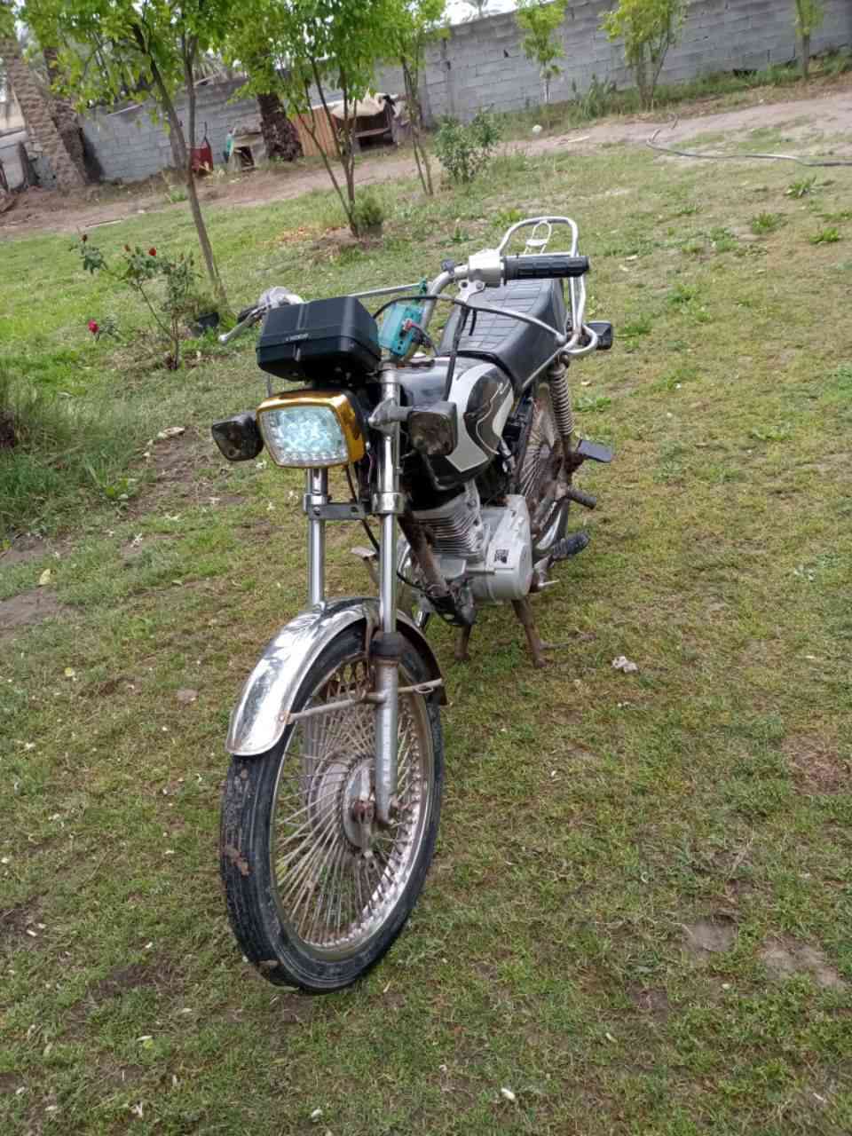 سلام عليكم دراجه لبيع تايكر موديل 2017 اوراق أصولي الدراجه جاهز من كلشي ماعده الاشاير مكينه مفتوح سعره 350 وبيه مجال الاستفسار الاتصال عله الرقم التالي ***********
