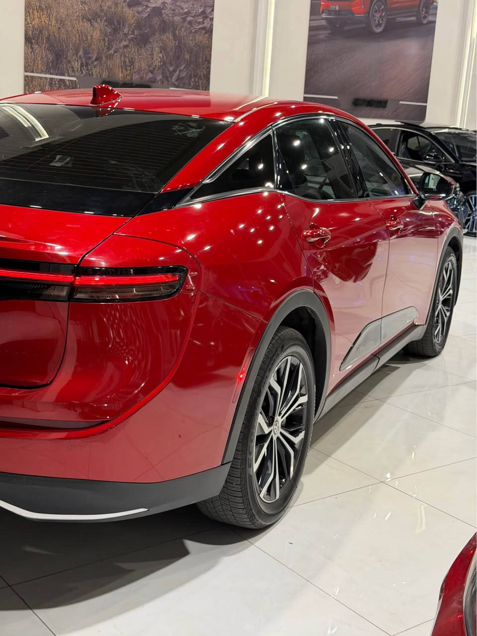 2024 TOYOTA CROWN, XLE  AWD
كراون مواسفات فول بدون فتحة 
رادار امامى / رادار خلفى / كاميرة / هايبريد /كوشين جلد / كوشين هيتةر / كوشين كارةبا / شاشة كبير / شاشة اليكترونى / ثلاث نزام ماشة / 30000 ميل ماشية / سةيارة بدون سبوخ بدون ايرباك 
قةباخ جةنتة تعديل 
سعر $285 مجال 
0750 385 3001☎️ أربيل, العراق
