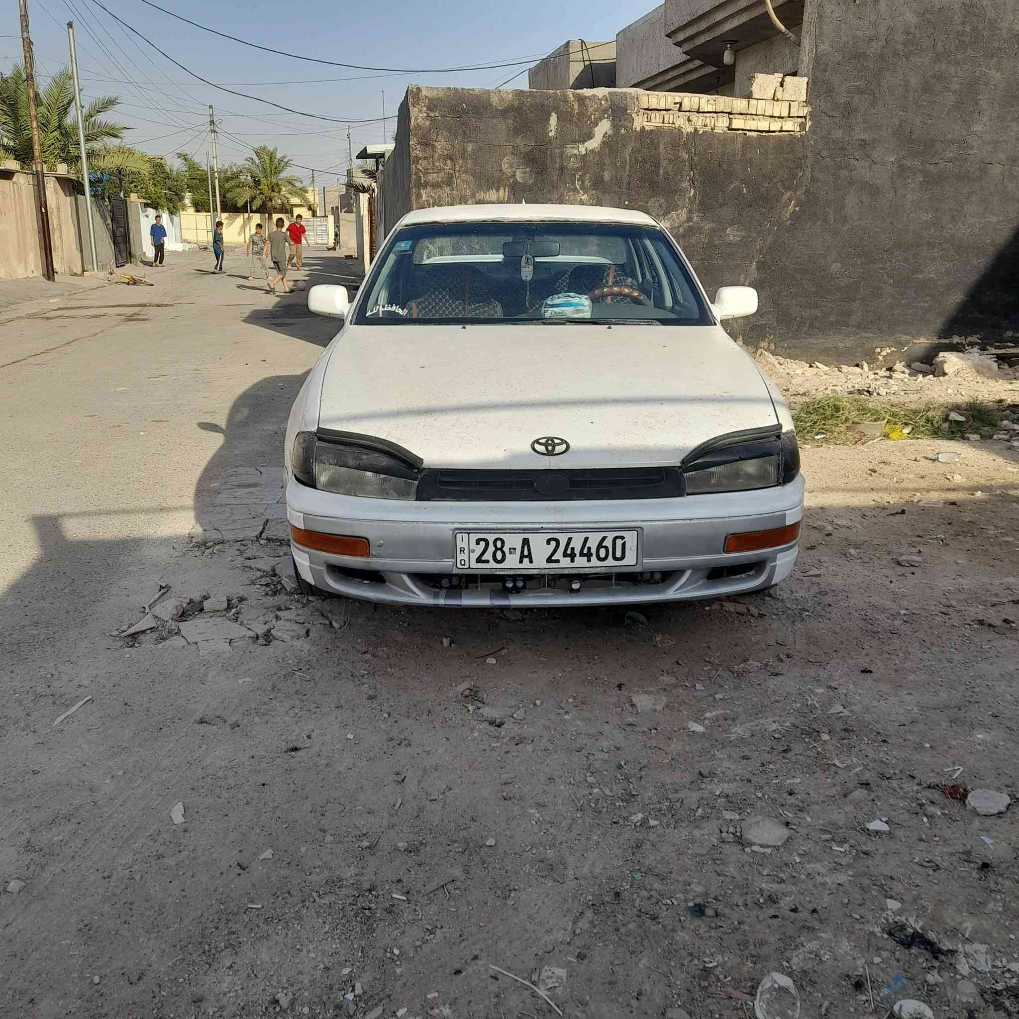 من رخصة الادمن المحترم... 
كامري 96 رقم نجف دولي باسمي مكان بغداد سياره ابيع صبغ عام ومعجون عام نقصها فقط تبريد ومكينة جام خلفيه سياره جاهزه من كلشي وكلشي بيها معمر وجديد  شاشه وسنتر لك وتايرات وباتري وحداديه. وصدر كله جديد 
السعر 45 وبيها مجال 
مكانها بغداد جرف نداف 
***********
***********
