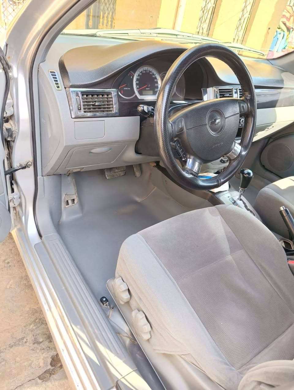 السلام عليكم اوبتره مديل 2007 خليجي  كير ومكينه كفاله رقم الإنكليزي جديد بيه ضربه يم قبق بانزين فقط مكاني كربلاء السعر 63 بيها مجال الاتصال هذا ***********
