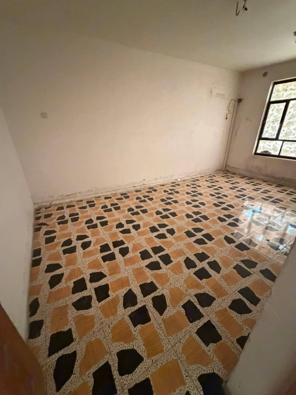 🏠 / #دار للإيجار مساحة300م
(#علمان بأن الدار فارغ ستلام مباشرة)

الطابق الاول/ مطبخ . أستقبال. هول . غرفتين . مجمع صحيات

 

الطابق الثاني /غرفه3 . كلدور 

🌎 #الموقع/حله شارع 80///شارع المراشده

          (عرض الشارع8م  مجاري قريب ع شارع 80)

للأستفسار اكثر  مراجعة المكتب

***********

 #عنوان المكتب ع شارع 80 مقابيل محطة اضواء الحله.
